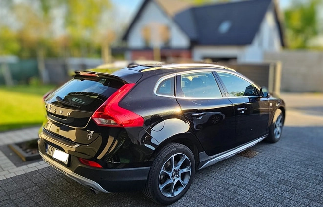 Volvo V40 cena 72500 przebieg: 62300, rok produkcji 2016 z Kraków małe 137